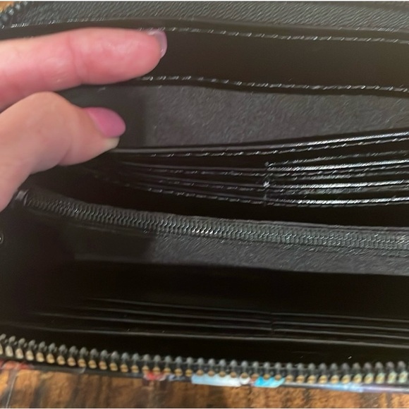 Betsey Johnson Long Wallet • Floral Design • NWOT - Picture 2 of 4